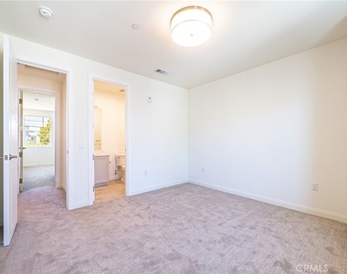 140 New Ave - Photo Thumbnail 22