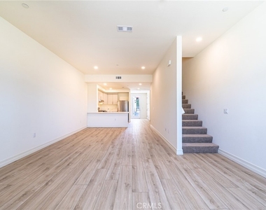 140 New Ave - Photo Thumbnail 12