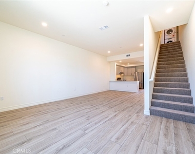 130 New Ave - Photo Thumbnail 11