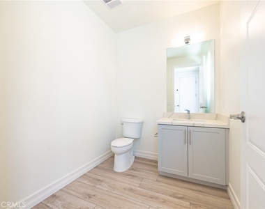 130 New Ave - Photo Thumbnail 17
