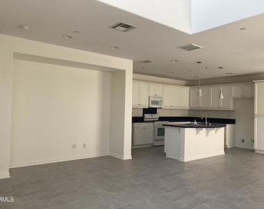 3630 Dunkirk Drive - Photo Thumbnail 4