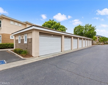 31239 Taylor Lane - Photo Thumbnail 4