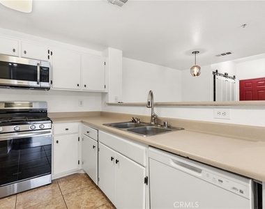 31239 Taylor Lane - Photo Thumbnail 13