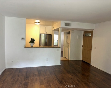 7101 Farralone Avenue - Photo Thumbnail 3