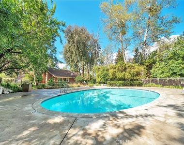 7101 Farralone Avenue - Photo Thumbnail 21