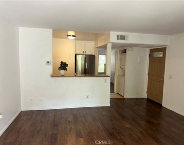 7101 Farralone Avenue - Photo Thumbnail 6