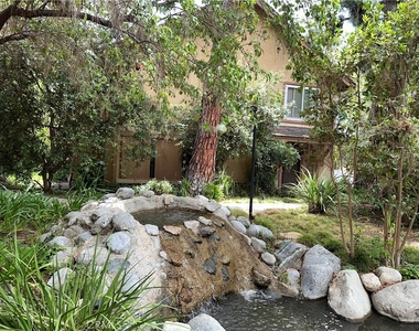 7101 Farralone Avenue - Photo Thumbnail 17