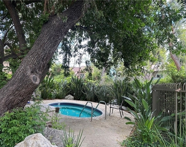 7101 Farralone Avenue - Photo Thumbnail 24