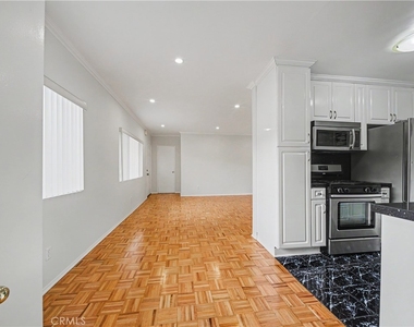 6342 Morse - Photo Thumbnail 13