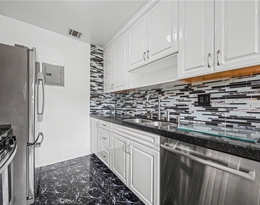 6342 Morse - Photo Thumbnail 15