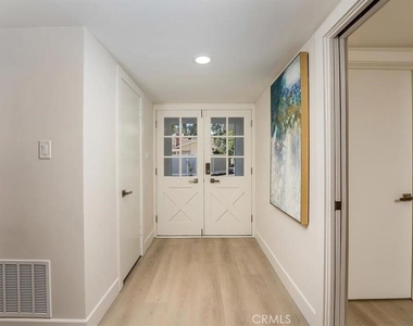 5628 Ponce Avenue - Photo Thumbnail 2
