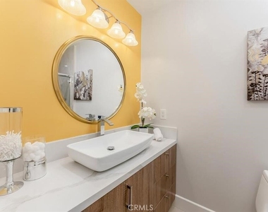 5628 Ponce Avenue - Photo Thumbnail 29