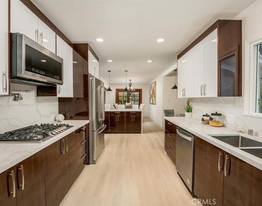 5628 Ponce Avenue - Photo Thumbnail 18