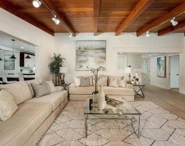 5628 Ponce Avenue - Photo Thumbnail 7