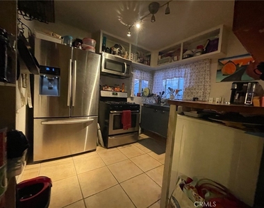 326 W Oliver Street - Photo Thumbnail 9