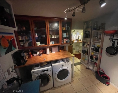 326 W Oliver Street - Photo Thumbnail 10