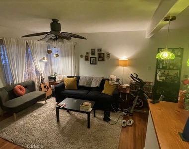 326 W Oliver Street - Photo Thumbnail 3