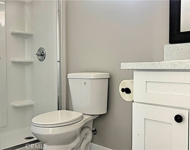 6900 Oso Avenue - Photo Thumbnail 18