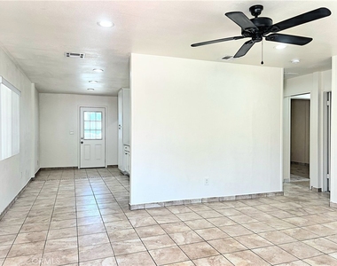 1143 Elizabeth Lake - Photo Thumbnail 48