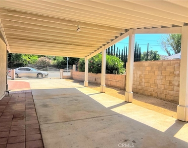 1143 Elizabeth Lake - Photo Thumbnail 27