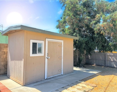 1143 Elizabeth Lake - Photo Thumbnail 34