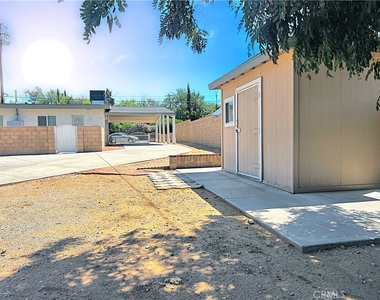 1143 Elizabeth Lake - Photo Thumbnail 30