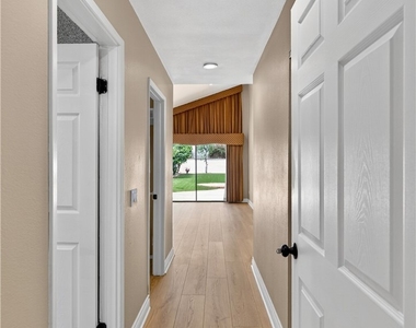 18259 Minnehaha Street - Photo Thumbnail 21