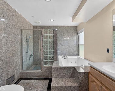 18259 Minnehaha Street - Photo Thumbnail 26