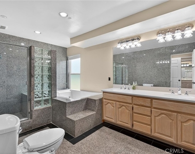 18259 Minnehaha Street - Photo Thumbnail 25