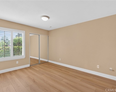 18259 Minnehaha Street - Photo Thumbnail 33
