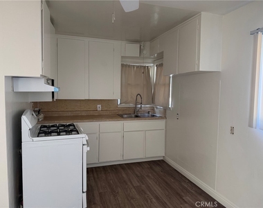 20743 Elaine Avenue - Photo Thumbnail 2
