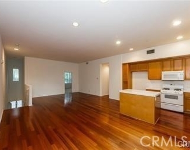 2271 Chaffee Street - Photo Thumbnail 3