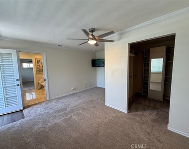 5290 E El Roble - Photo Thumbnail 5