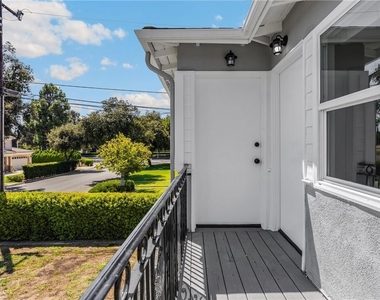 15 Christina Street - Photo Thumbnail 1