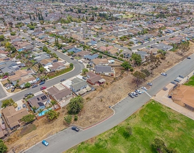 750 Hawaii Avenue - Photo Thumbnail 15