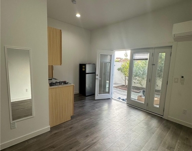 3 Rockrose Way - Photo Thumbnail 4