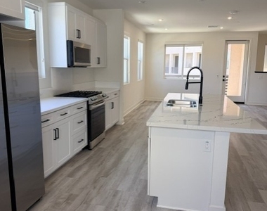 32083 Paseo Vibrantre - Photo Thumbnail 11
