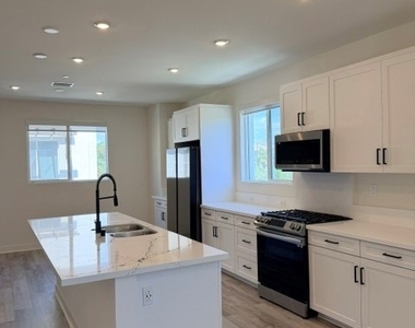 32083 Paseo Vibrantre - Photo Thumbnail 10