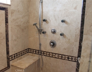 16 Salerno - Photo Thumbnail 43