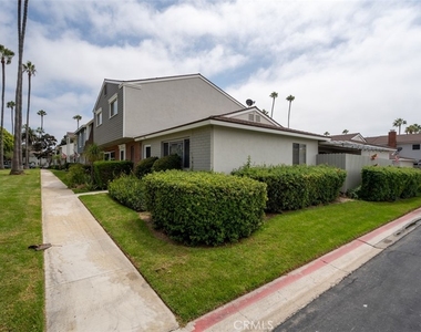 8115 Woolburn Drive - Photo Thumbnail 2