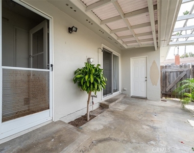 8115 Woolburn Drive - Photo Thumbnail 15