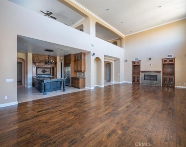 8414 Night Valley Court - Photo Thumbnail 4
