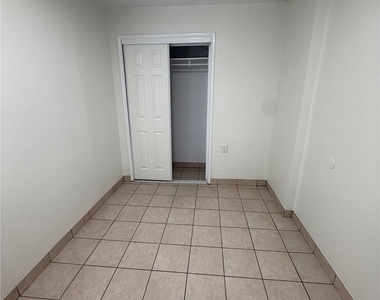 174 Magnolia Avenue - Photo Thumbnail 12