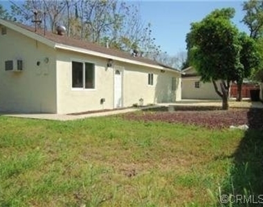 174 Magnolia Avenue - Photo Thumbnail 1