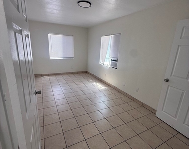 174 Magnolia Avenue - Photo Thumbnail 14