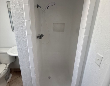 174 Magnolia Avenue - Photo Thumbnail 27