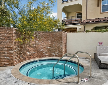 415 Besalu Terrace - Photo Thumbnail 34