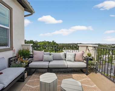 415 Besalu Terrace - Photo Thumbnail 17