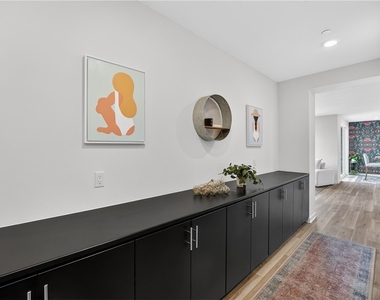 415 Besalu Terrace - Photo Thumbnail 28