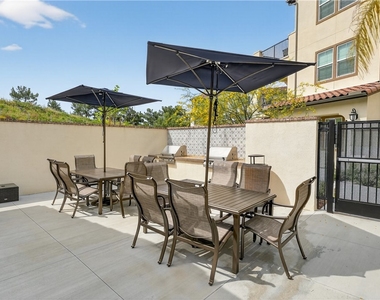 415 Besalu Terrace - Photo Thumbnail 35
